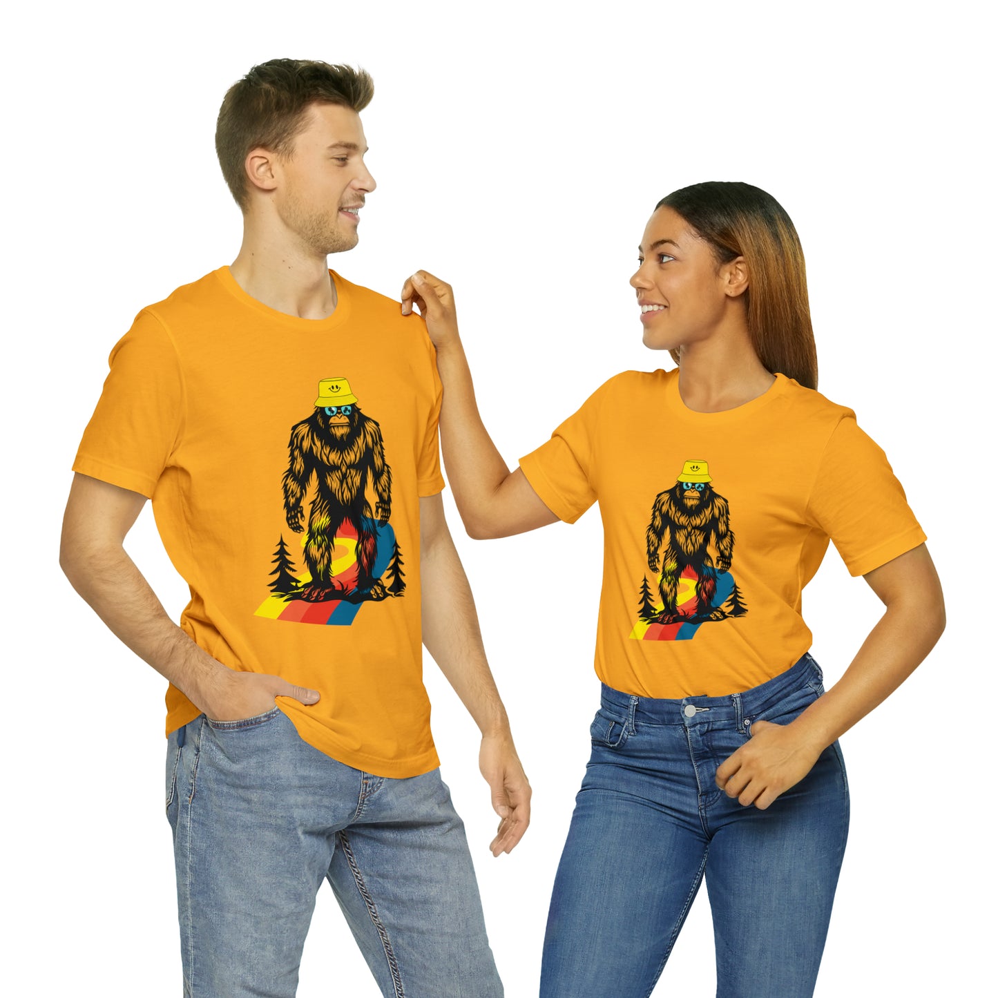 Bigfoot with smiley face hat Unisex Jersey Short Sleeve Tee