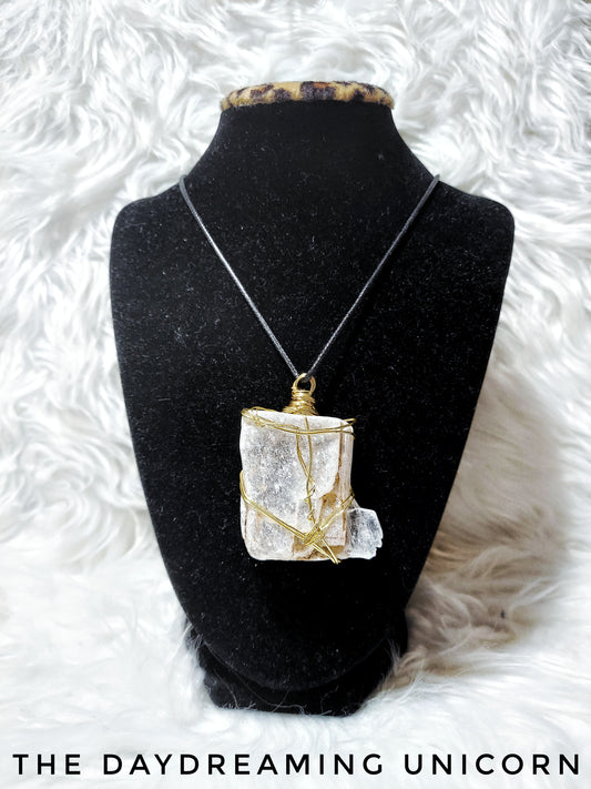 Crystal stone pendant: Gypsum