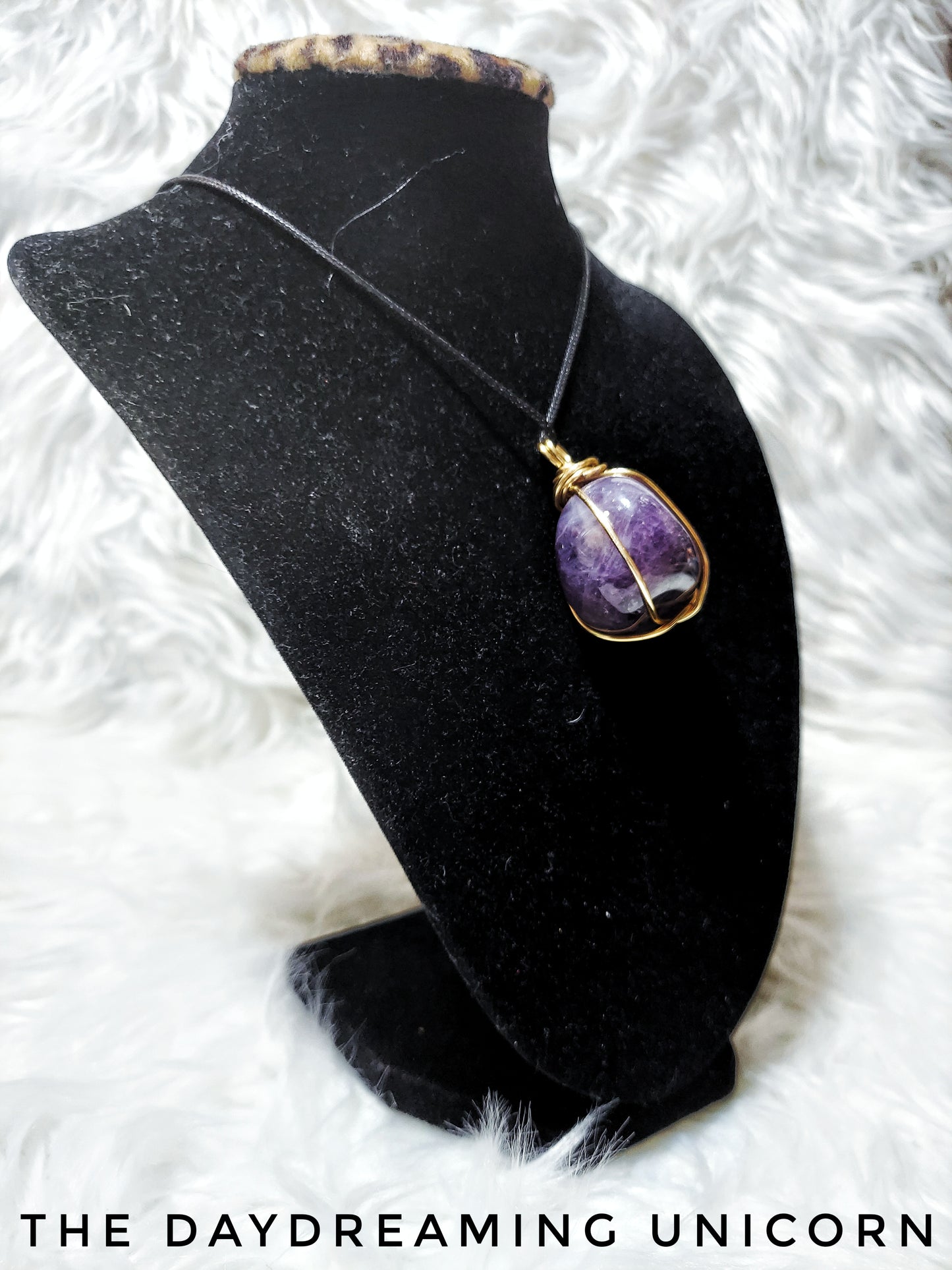 Crystal stone pendant: Amethyst polished stone