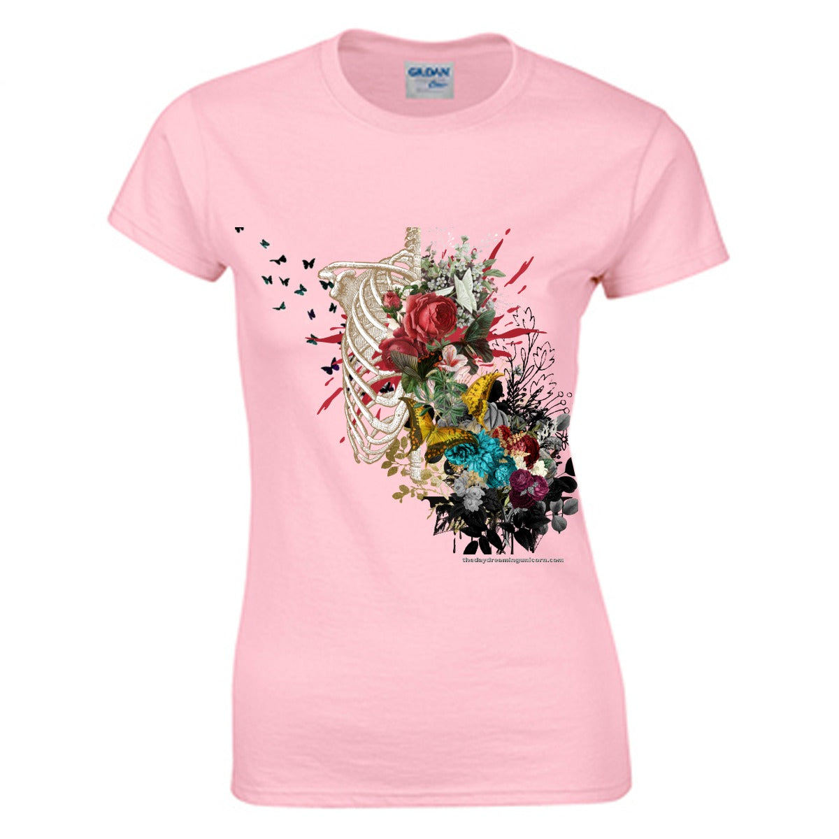 The flight of love Women's O-neck T-shirt | Gildan 180GSM Cotton (DTG)