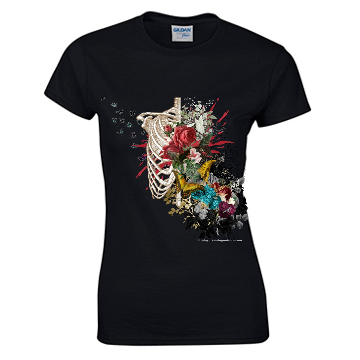 The flight of love Women's O-neck T-shirt | Gildan 180GSM Cotton (DTG)